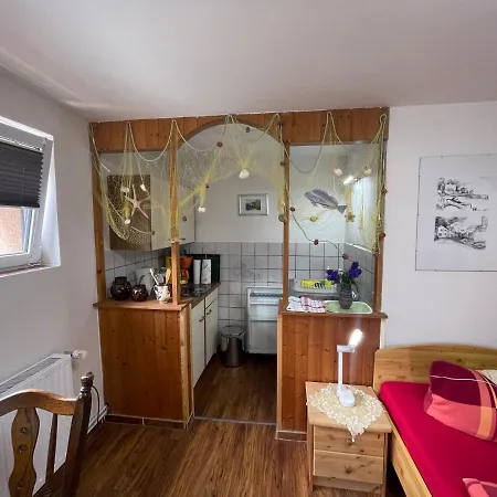 Ferienzimmer 1, Zudaer Strasse Appartement