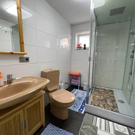 Ferienzimmer 1, Zudaer Strasse * Sassnitz
